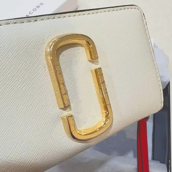 Marc Jacobs Snapshot Bifold Wallet – White/Red/Navy – EUC - Picture 3 of 8